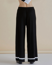 Load image into Gallery viewer, BETTY - DELPHINE KNIT PANT
