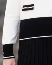 Load image into Gallery viewer, MARBLE - SWEATER 8000
