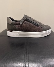 Load image into Gallery viewer, LUNAR - HYPE PEWTER TRAINER
