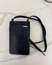 Load image into Gallery viewer, RINO &amp; PELLE - KARIA PHONE BAG BLACK
