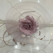 Load image into Gallery viewer, Snoxell &amp; Gwyther - 0445 - FASCINATOR
